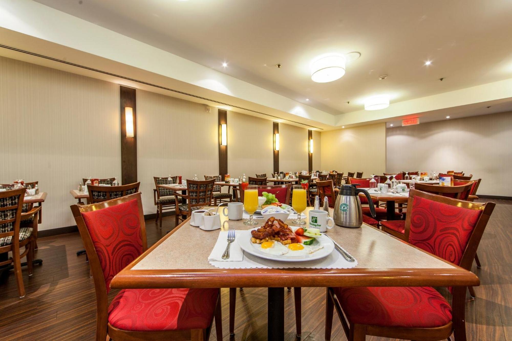Holiday Inn Laval Montreal By Ihg Екстер'єр фото